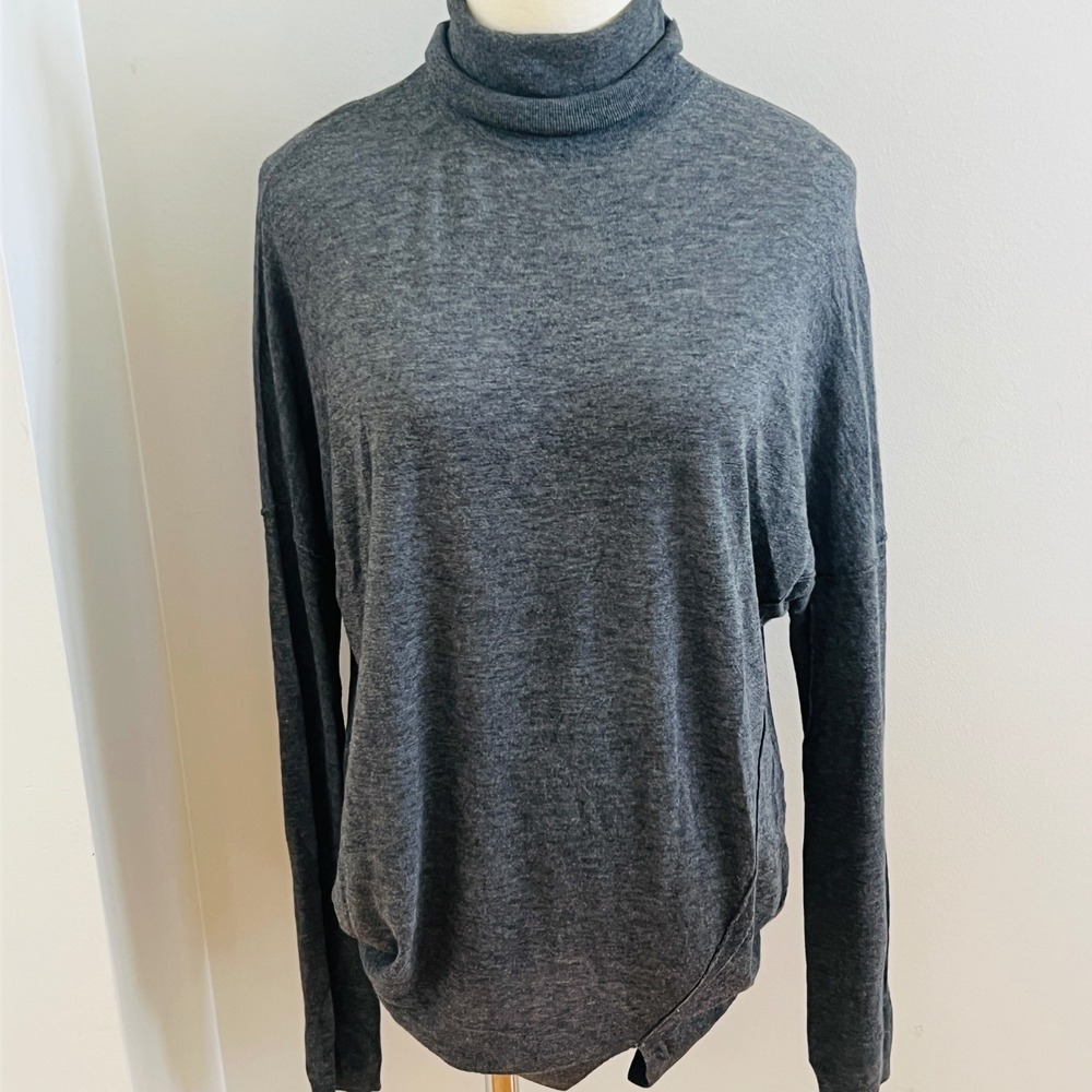 Vince Charcoal Grey Mercerized Wool Blend Turtleneck Sweater Womens Large